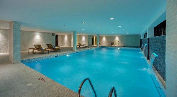 Ramee Rose Hotel image 10