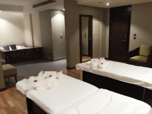 Ramee Rose Hotel image 30
